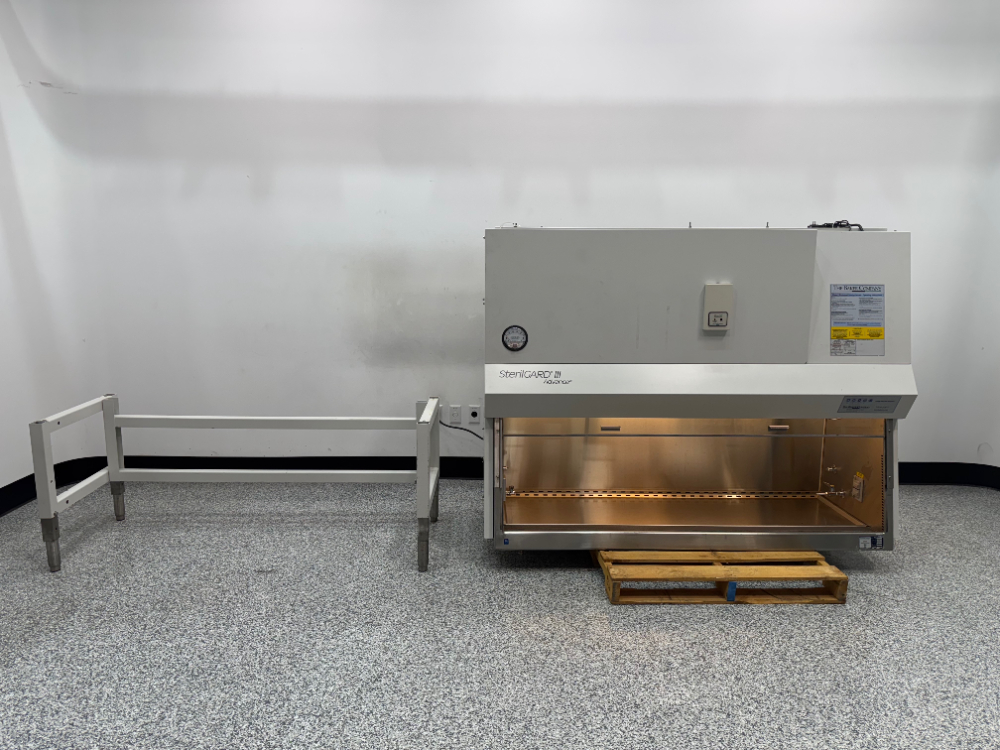 Image of Baker SG603 6' Bioloigcal Safety Cabinet